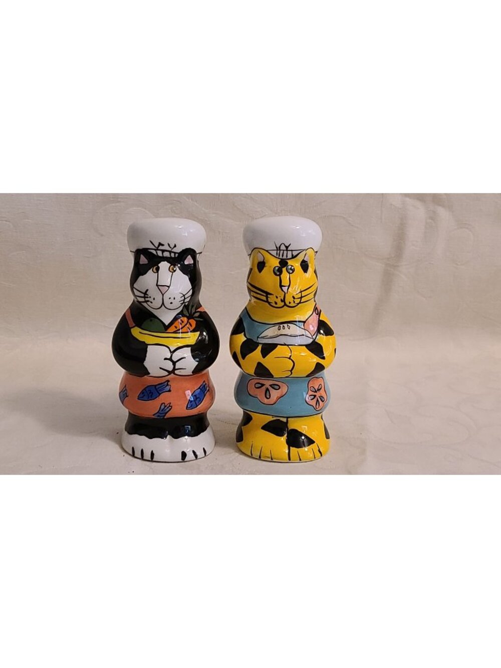 Candace Reiter Catzilla Chef Cat SALT and PEPPER Shakers